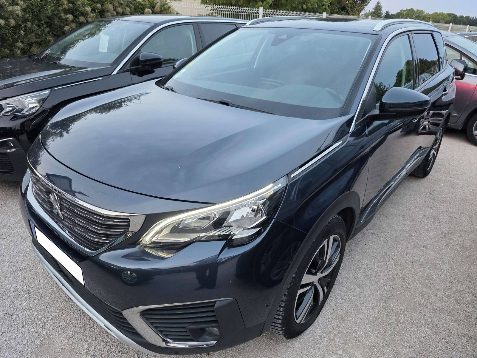 Monospaces Renault d’occasion avec garanties constructeur, révision incluse, entretien certifié, reprise avantageuse et crédit sur mesure près de Nîmes dans le Gard