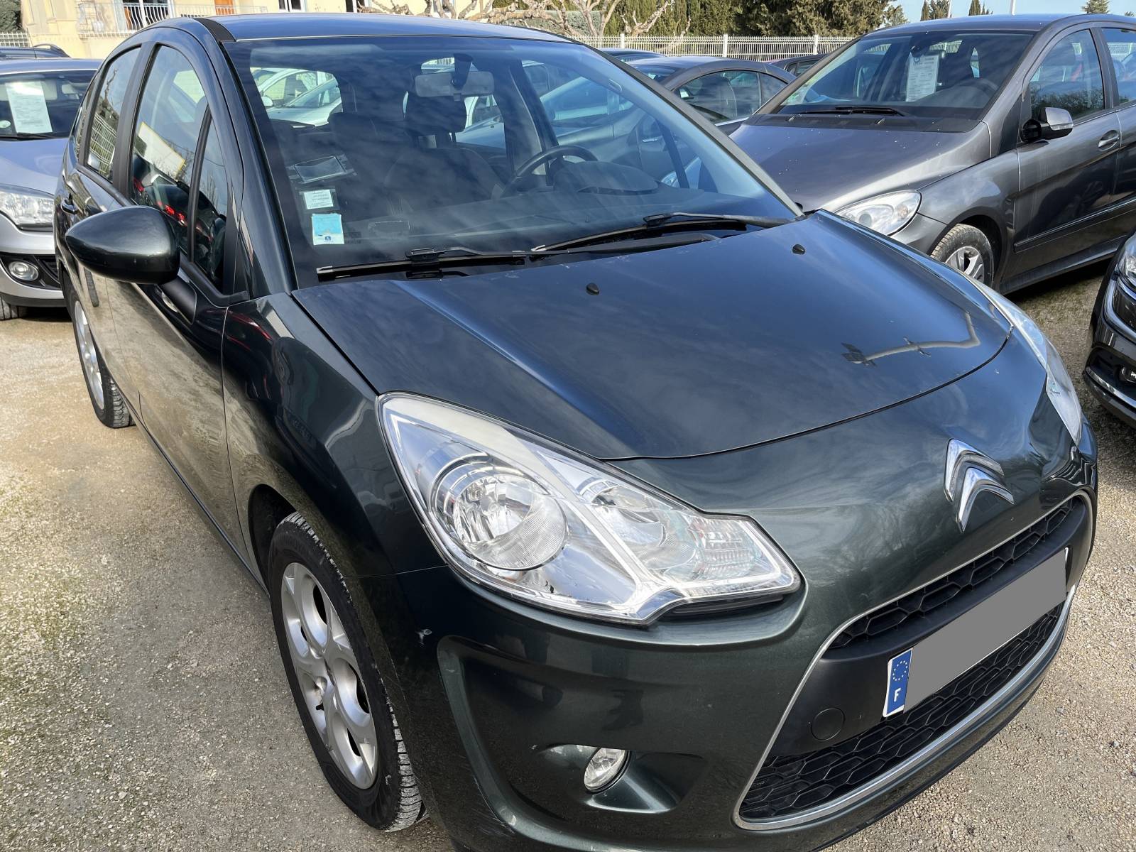 Vente de peugeot d'occasion à petit prix proche Arles 13200
