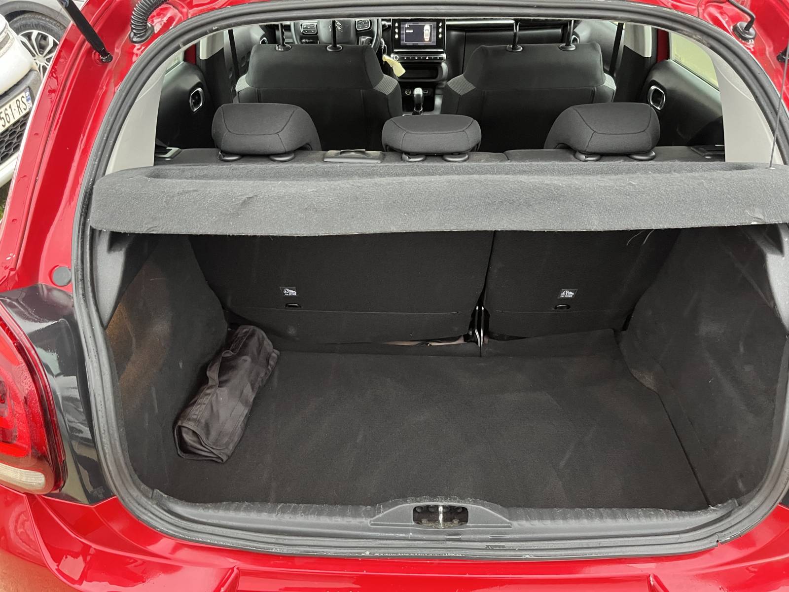 Passage au marbre de véhicule accidenté proche Orange 84100 dans le Vaucluse