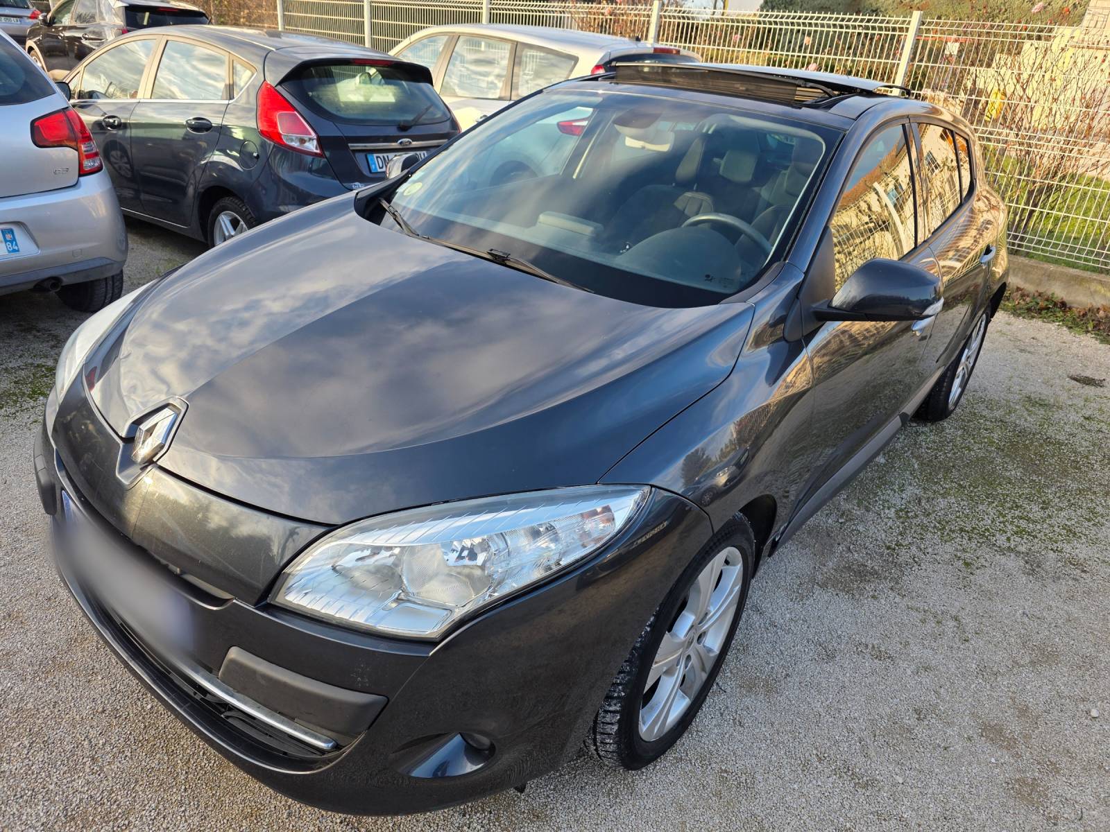 Voiture d'occasion révisée et garantie près de Montélimar 26200 dans la Drôme