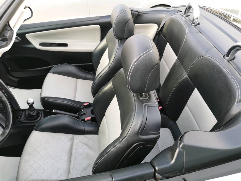 CPM AUTO Discount: PEUGEOT 207 CC  1.6 VTi 120 Roland Garros Cuir Bi-ton- Révisée et Garantie 12 mois à MARSEILLE
