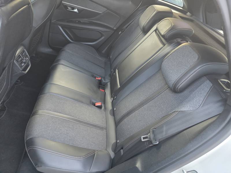 3008 II 1.5 BLUE HDI 130 GT Line EAT8 Révisé et Garanti 12 Mois à ARLES BEAUCAIRE TARASCON