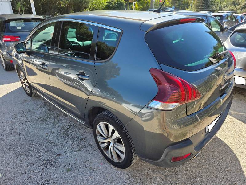 3008 I Ph2 1.6 HDI 115 Style BV6. Révisé et Garanti 12 mois à MONTPELLIER