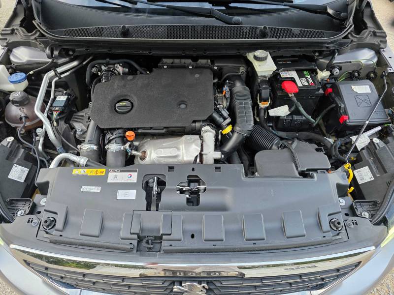 PEUGEOT 308 II Ph2 1.5 Blue HDi 130 Allure Business. BV6. 5p Révisée et Garantie 12 mois à BEAUCAIRE TARASCON