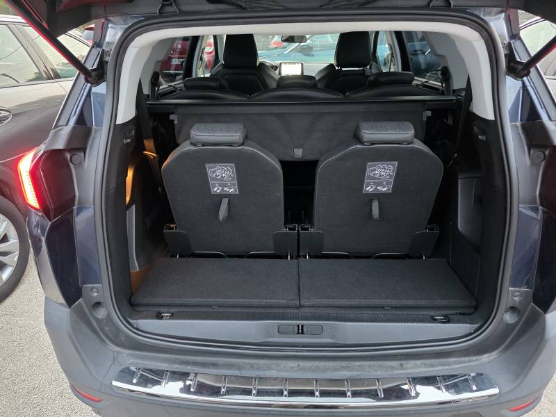 5008 II 1.5 BLUE HDI 130 Allure Business. BV6. 7pl. Révisé et Garanti 12 Mois à CAVAILLON APT MANOSQUE