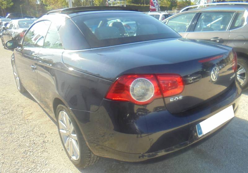 Voiture d’occasion VOLKSWAGEN EOS CC 2.0 TDI 140 Carat/Toit ouvrant pano/BV6 - Gtie 12 mois BEAUCAIRE