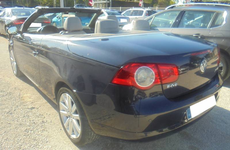 Voiture d’occasion VOLKSWAGEN EOS CC 2.0 TDI 140 Carat/Toit ouvrant pano/BV6 - Gtie 12 mois CHATEAURENARD
