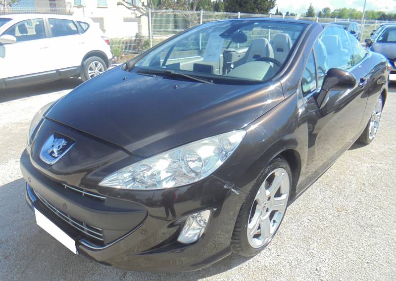 Voiture d’occasion PEUGEOT 308 CC 2.0 HDI 140 Féline/GPS/BV6 - Garantie 12 mois VEDENE