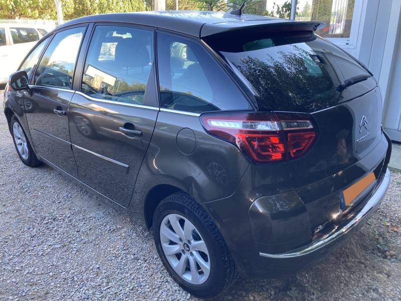 CPM AUTO, votre partenaire de confiance pour l’achat de voitures d’occasion de qualité à :  ARLES