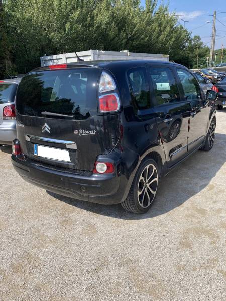 Voiture d’occasion CITROËN C3 PICASSO 1.6 HDI 90 Confort. 5p.  Avec  et Régulateur + Limiteur de vitesse ainsi que Climatisation. Garantie 12 Mois.
