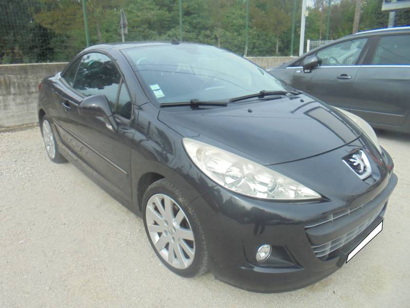 CPM AUTO  vente de véhicules d'occasion à prix discount vous propose PEUGEOT 207 CC ph2 1.6 VTI 120 Sport Pack - Garantie 12 mois à AVIGNON