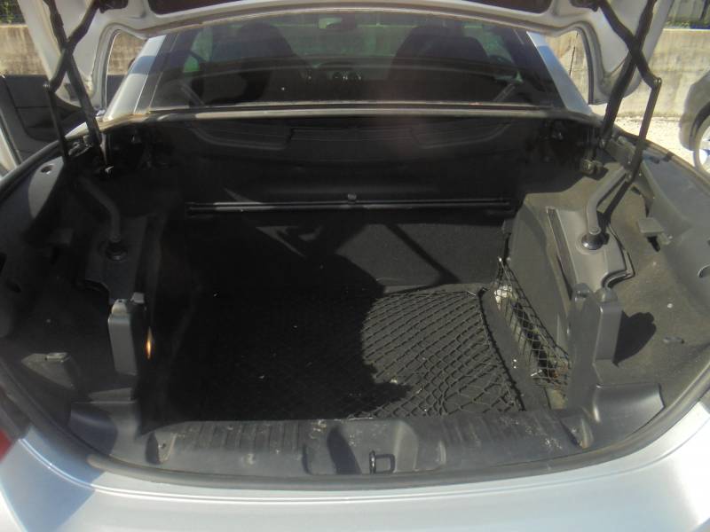 CPM AUTO vente de véhicule d'occasion à prix bas vous propose cette PEUGEOT 308 CC ph2 1.6 VTI 120 Sport Pack  à VEDENE