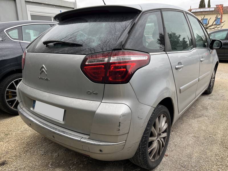 Cette voiture d’occasion CITROEN C4 PICASSO I Ph2 est vendue avec une garantie 12 mois, gage de tranquillité pour votre achat. A NIMES