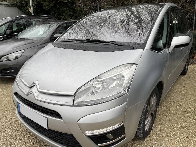 Voiture d’occasion CITROEN C4 PICASSO I Ph2 1.6 HDI 112 Millénium. BV6 - 5p. avec Radar de recul et régulateur + limiteur de vitesse ainsi que GPS Europe. Garantie 12 Mois.