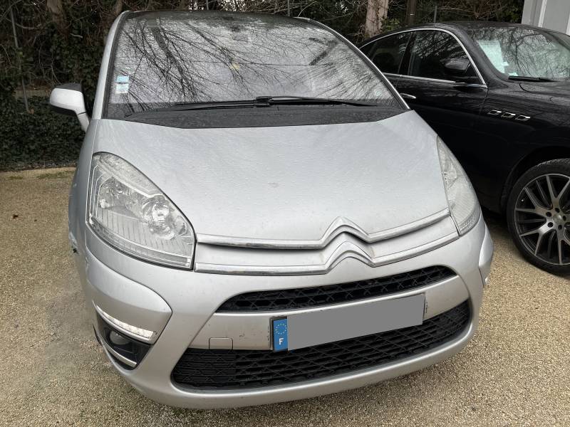 La finition Millénium vous offre également un excellent niveau de confort à bord, avec un intérieur pensé pour les trajets quotidiens comme pour les longues distances. A CARPENTRAS