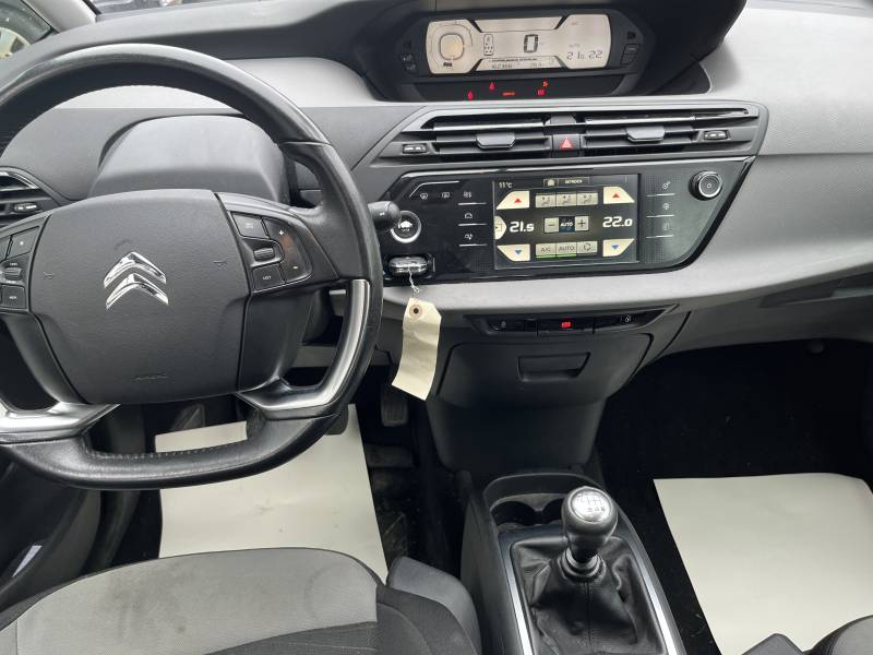 CPM AUTO, votre partenaire de confiance pour l’achat de voitures d’occasion de qualité à : BEAUCAIRE