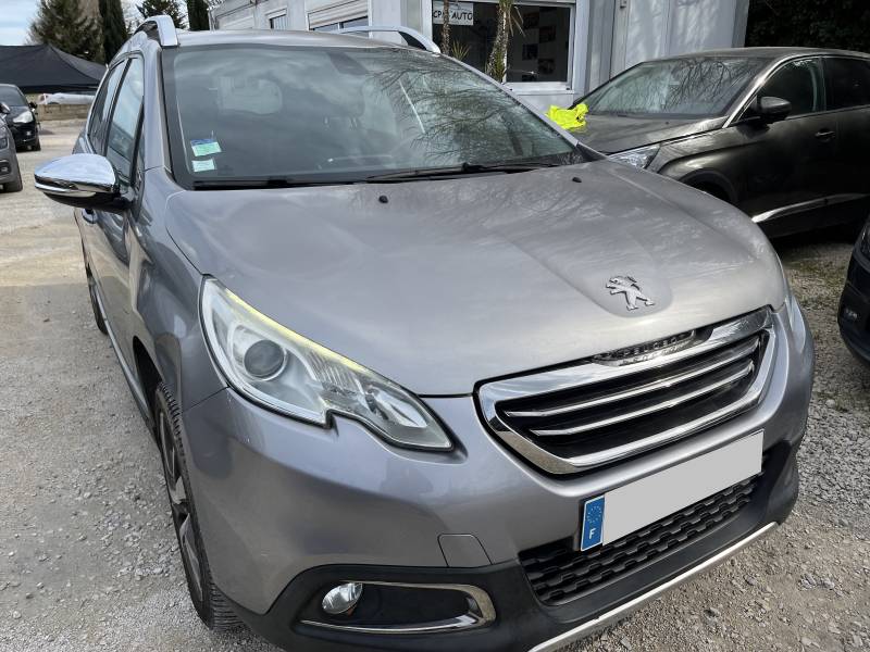Voiture d’occasion PEUGEOT 2008 1.6 e-HDI 120 Allure. BV6. 5p. avec GPS Europe et Radars AV + AR ainsi que sièges semi cuir. Garantie 12 Mois.