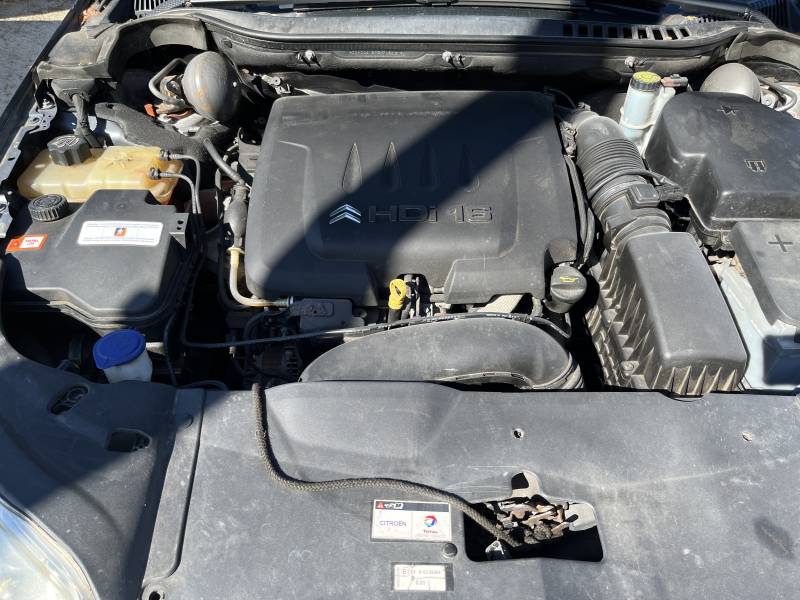Ne laissez pas cette opportunité d'acquérir une CITROEN C5 II 2.2 HDI 175 Exclusive à un tarif avantageux ! A ROGNONAS