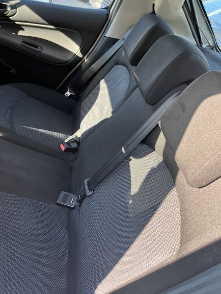 Voiture d’occasion PEUGEOT 206 + 1.4 HDI 70 TRENDY 5p. avec Climatisation et Radio CD MP3 commande au volant. Garantie 12 Mois.