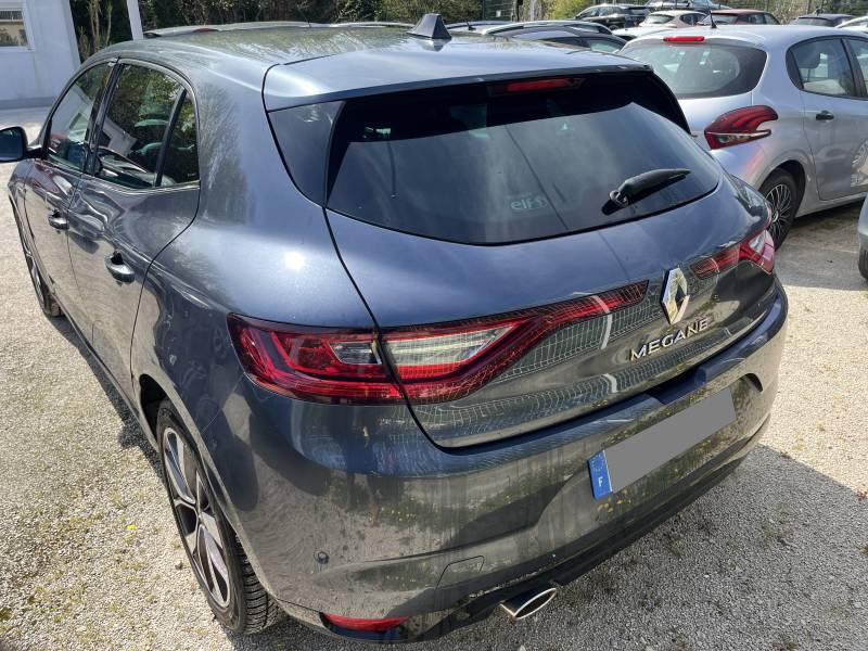 Voiture d’occasion RENAULT MEGANE IV 1.5 DCI 110 Intens. BV6. 5p. Avec Grand GPS Europe Tactile et radar AV + AR + Caméra de Recul ainsi que Sièges Semi-Cuir. Garantie 12 Mois.