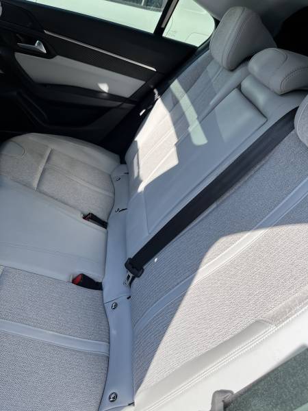 Voiture d’occasion PEUGEOT 508 II 1.5 HDI 130 Allure.BV6. 5p. avec Toit Ouvrant Panoramique et Radars AV +AR + Caméra ainsi que Sièges Semi-Cuir Gris Clair. Garantie 12 Mois.