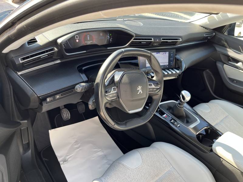 Voiture d’occasion PEUGEOT 508 II 1.5 HDI 130 Allure.BV6. 5p. avec Toit Ouvrant Panoramique et Radars AV +AR + Caméra ainsi que Sièges Semi-Cuir Gris Clair. Garantie 12 Mois.