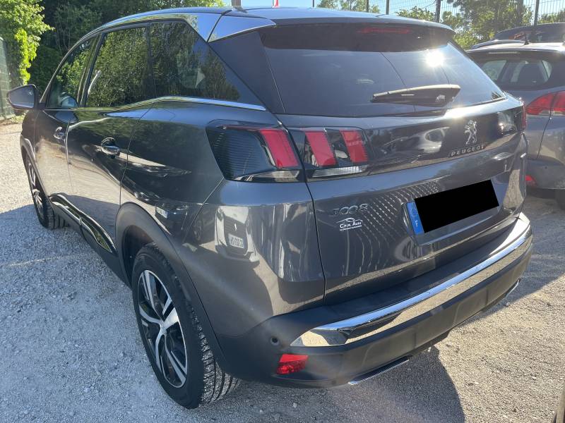 Voiture d’occasion PEUGEOT 3008 II 1.5 BLUE HDI 130 GT Line BV6. 5p. avec GPS Europe Tactile et Radars AV + AR ainsi que Sièges Semi Cuir + caméra de recul. Garantie 12 Mois.