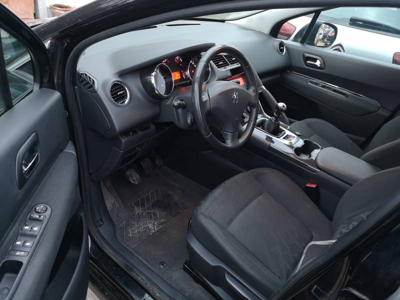 CPM AUTO Le Discount auto: PEUGEOT 3008 1.6 HDI 115 Active. BV6 Révisé et Garanti 12 mois à BEAUCAIRE TARASCON