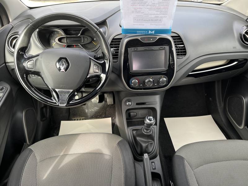 Voiture d’occasion RENAULT CAPTUR 1.5 DCI 110 Energy Business avec régulateur limiteur de vitesse et Radars de recul ainsi que GPS Europe tactile. Garantie 12 Mois.