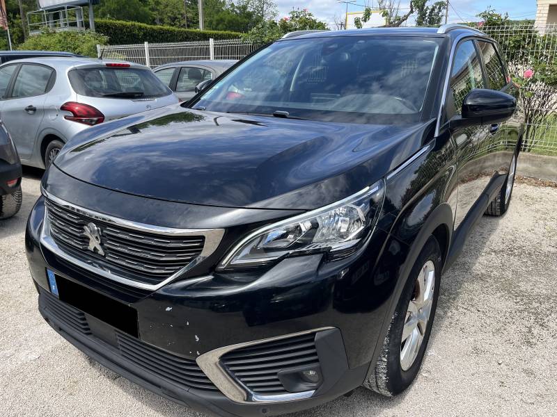 Voiture d’occasion PEUGEOT 5008 II 1.6 Blue HDI 120 Active Business. 7P. BV6.  Avec GPS Europe tactile et régulateur et limiteur de vitesse ainsi que Radar AV + AR. Garantie 12 Mois.