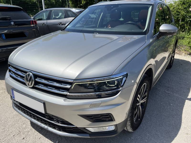 Voiture d’occasion VOLKSWAGEN II 2.0 TDI 150 Bluemotion Carat Exclusive+. BV6. 4X4. 5p. Avec Toit Ouvrant Panoramique double et Radar AV + AR + Caméra de Recul ainsi que Sièges cuir. Garantie 12 Mois.