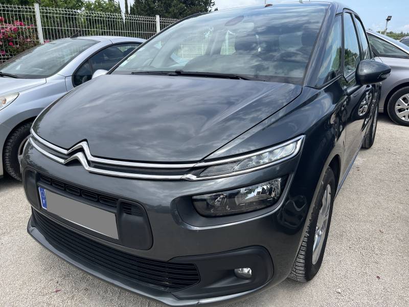 Voiture d’occasion CITROEN C4 PICASSO II 1.6 Blue HDI 120 Feel. 5p. Avec GPS Europe Tactile et Radars AV et AR ainsi que régulateur et limiteur de vitesse. Garantie 12 Mois.