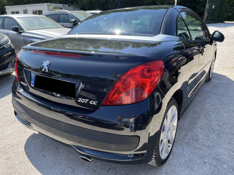 Ce modèle diesel, immatriculé pour la première fois le 28 janvier 2009, affiche seulement 104 785 km garantis. A NIMES