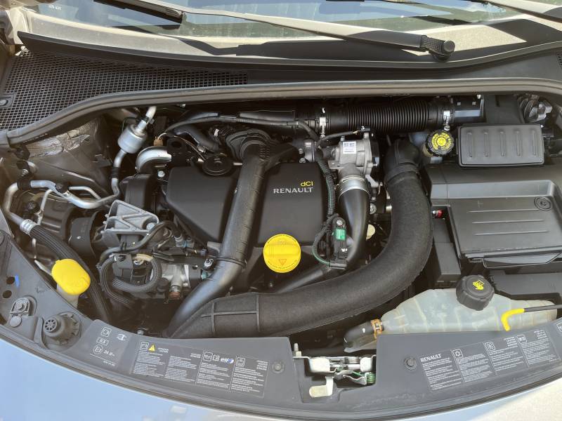 Avec ses 148.398 km d’origine garantis, cette voiture est une excellente opportunité pour qui cherche un véhicule soigné et bien entretenu. A NIMES