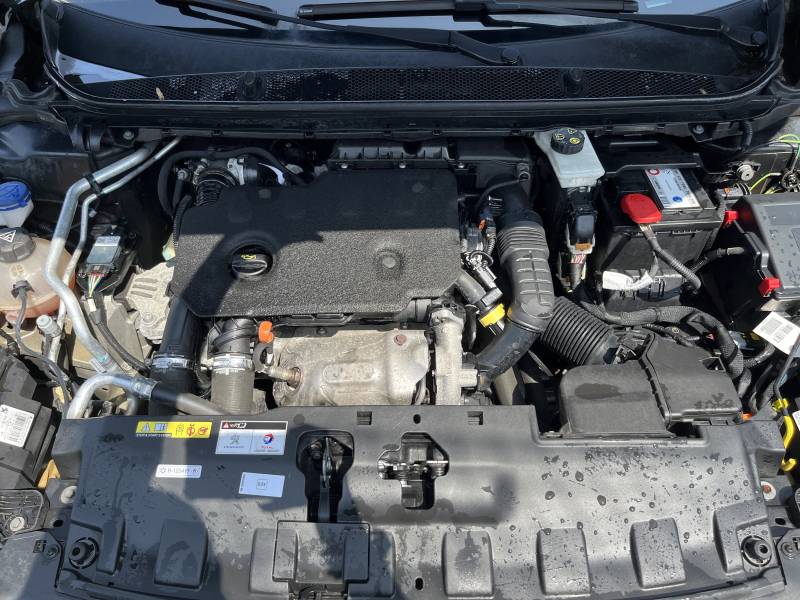 Vous recherchez une voiture d’occasion PEUGEOT 308 II Ph2 1.5 Blue HDi 130 Active Business. BV6. 5p. avec GPS Europe tactile et CarPlay ainsi que Radars de Recul. Garantie 12 mois à un tarif attractif dans le Vaucluse ? Venez découvrir ce modèle chez CPM 