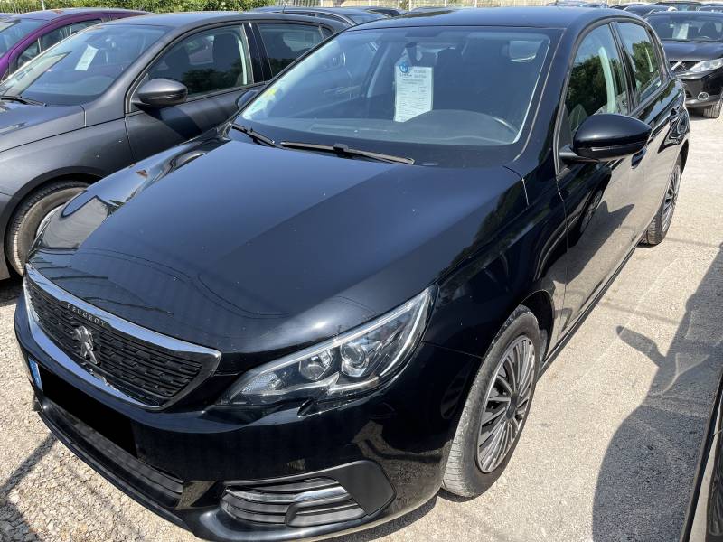 Voiture d’occasion PEUGEOT 308 II Ph2 1.5 Blue HDi 130 Active Business. BV6. 5p. avec GPS Europe tactile et CarPlay ainsi que Radars de Recul. Garantie 12 mois.