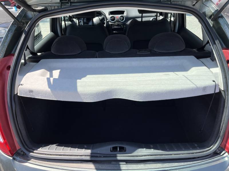 oiture d’occasion CITROËN C3 I Ph2 1.6 HDI 90 Exclusive. 5p. Avec Régulateur et Limiteur de vitesses ainsi que radar de recul. A TARASCON