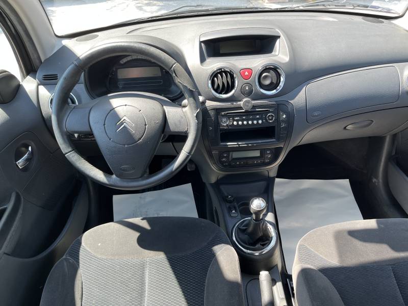 Voiture d’occasion CITROEN C3 I Ph2 1.6 HDI 90 Exclusive. 5p. Avec Régulateur et Limiteur de vitesses ainsi que radar de recul. Garantie 12 Mois.