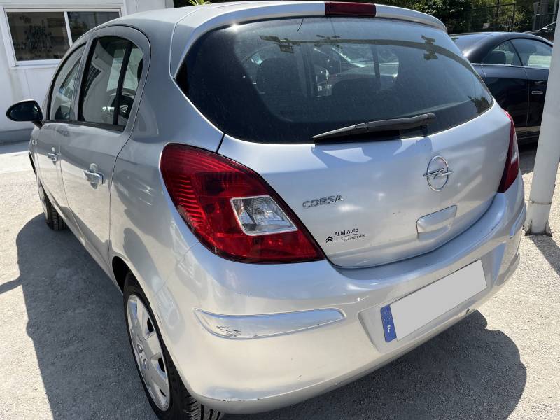 Voiture d’occasion OPEL CORSA 1.3 CDTI 75 Edition. 5p. avec climatisation et Boite Automatique. Garantie 12 Mois.