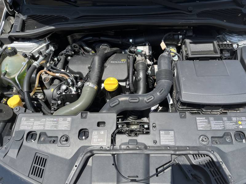 Voiture d’occasion RENAULT CLIO IV 1.5 DCI 75 EXPRESSION. 5p. avec climatisation et + Limiteur de vitesse ainsi que LEDS. Garantie 12 Mois.