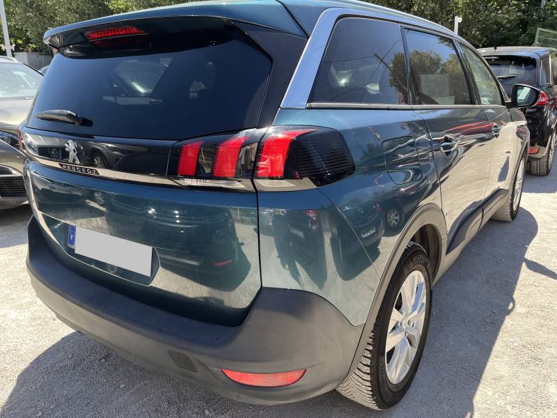 Voiture d’occasion PEUGEOT 5008 II 1.5 Blue HDI 130 Active Business. 7P. BV6.  Avec GPS Europe tactile et régulateur et limiteur de vitesse ainsi que radar AV + AR. Garantie 12 Mois.