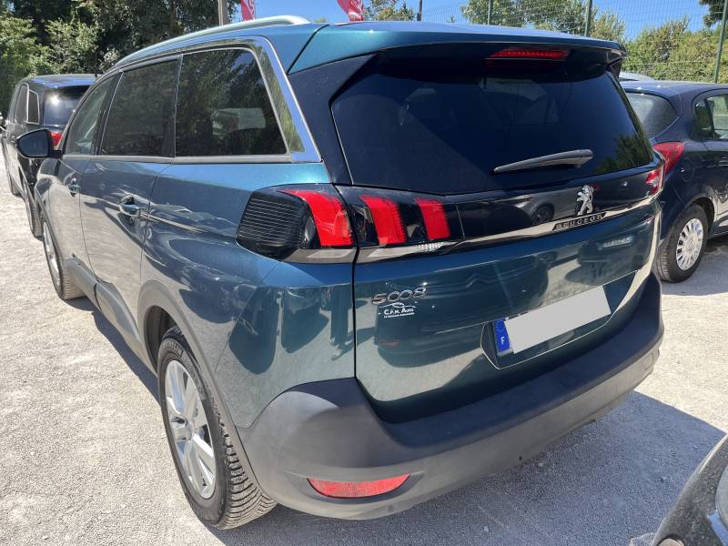 Voiture d’occasion PEUGEOT 5008 II 1.5 Blue HDI 130 Active Business. 7P. BV6.  Avec GPS Europe tactile et régulateur et limiteur de vitesse ainsi que radar AV + AR. Garantie 12 Mois.