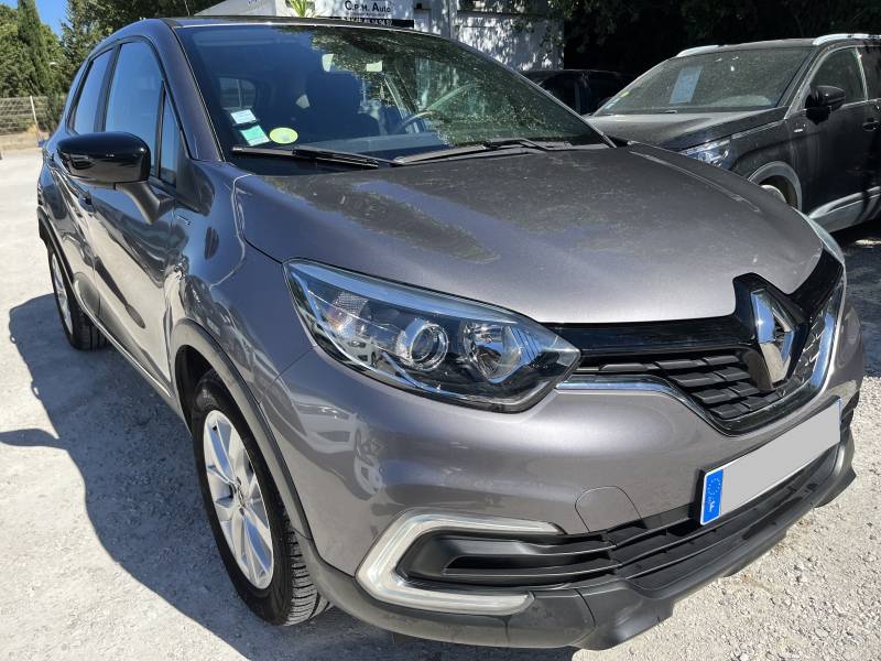 Voiture d’occasion RENAULT CAPTUR 1.5 DCI 90 Limited. 5p. avec régulateur limiteur de vitesse et Radars de recul ainsi que GPS Europe tactile. Garantie 12 Mois.