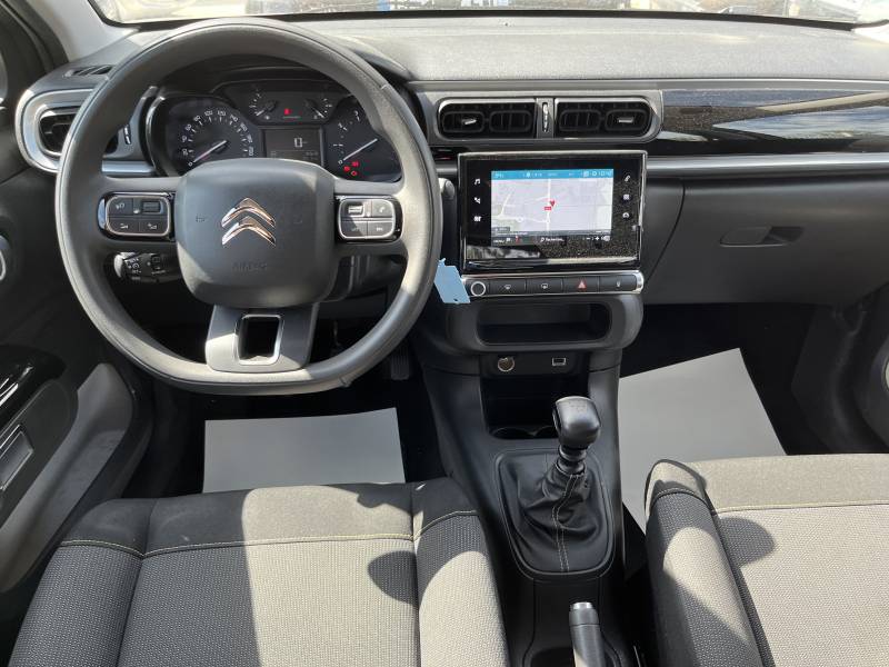 Voiture d’occasion CITROEN C3 III Ph2 1.5 Blue HDI 102 Feel Business. 1ère Main. BV6. 5p. GPS Europe Tactile et régulateur + Limiteur de vitesse ainsi que CarPlay. Garantie 12 Mois.