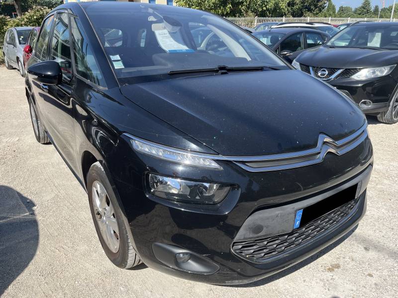 Voiture d’occasion CITROEN C4 PICASSO II 1.6 e-HDI 115 Intensive. 5p. Avec GPS Europe Ecran tactile et Radars de Recul + Caméra ainsi que Régulateur et limiteur de vitesse. Garantie 12 Mois.