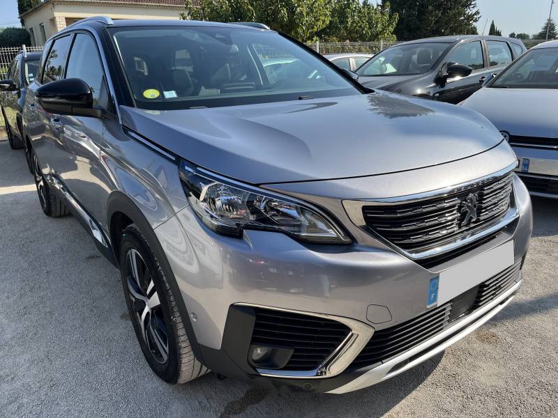 PEUGEOT 5008 II 1.5 Blue HDI 130 Allure Business est vendue avec une garantie 12 mois, vous assurant sérénité et sécurité pour vos trajets quotidiens ou vos voyages. A CARPENTRAS