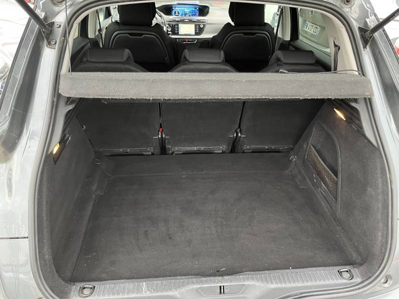 n plus de son moteur sobre (émission de 100g/km de CO², Crit’Air 2), ce SUV/monospace bénéficie d’une garantie 12 mois, gage de tranquillité et de confiance.  A  AIX EN PROVENCE