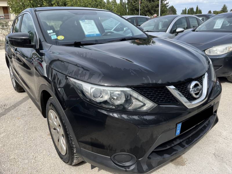 Voiture d’occasion NISSAN QASHQAI II 1.5 DCI 130 Visia. BV6. 5p. Avec Régulateur et limiteur de vitesse et Stop & Start ainsi que frein de parking automatique. Garantie 12 Mois.