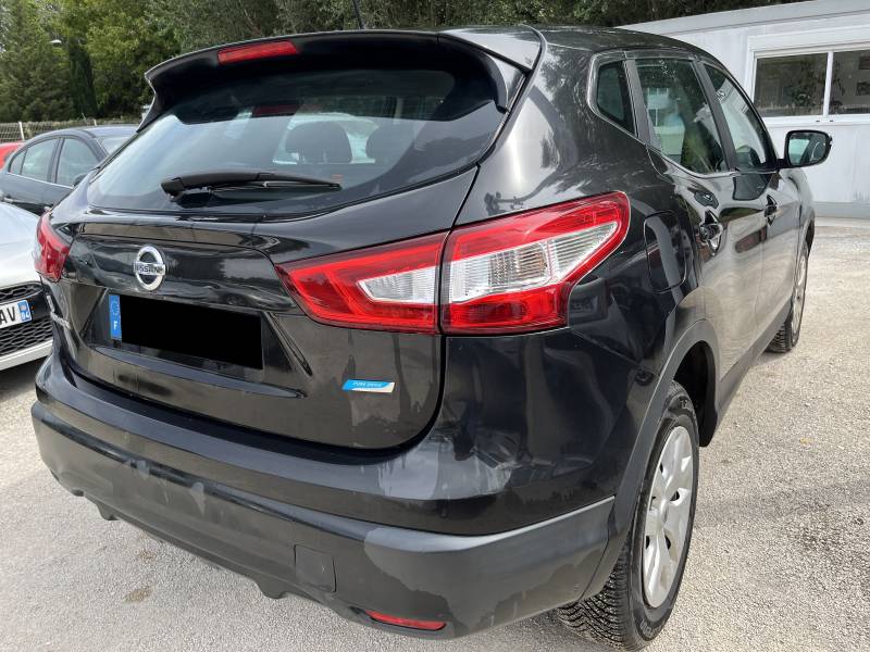 Voiture d’occasion NISSAN QASHQAI II 1.5 DCI 130 Visia. BV6. 5p. Avec Régulateur et limiteur de vitesse et Stop & Start ainsi que frein de parking automatique. Garantie 12 Mois.