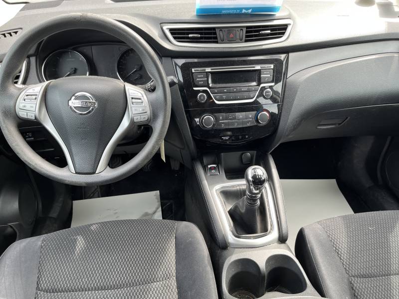 Voiture d’occasion NISSAN QASHQAI II 1.5 DCI 130 Visia. BV6. 5p. Avec Régulateur et limiteur de vitesse et Stop & Start ainsi que frein de parking automatique. Garantie 12 Mois.